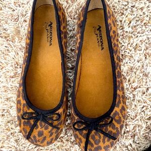 Kids leopard print shoes